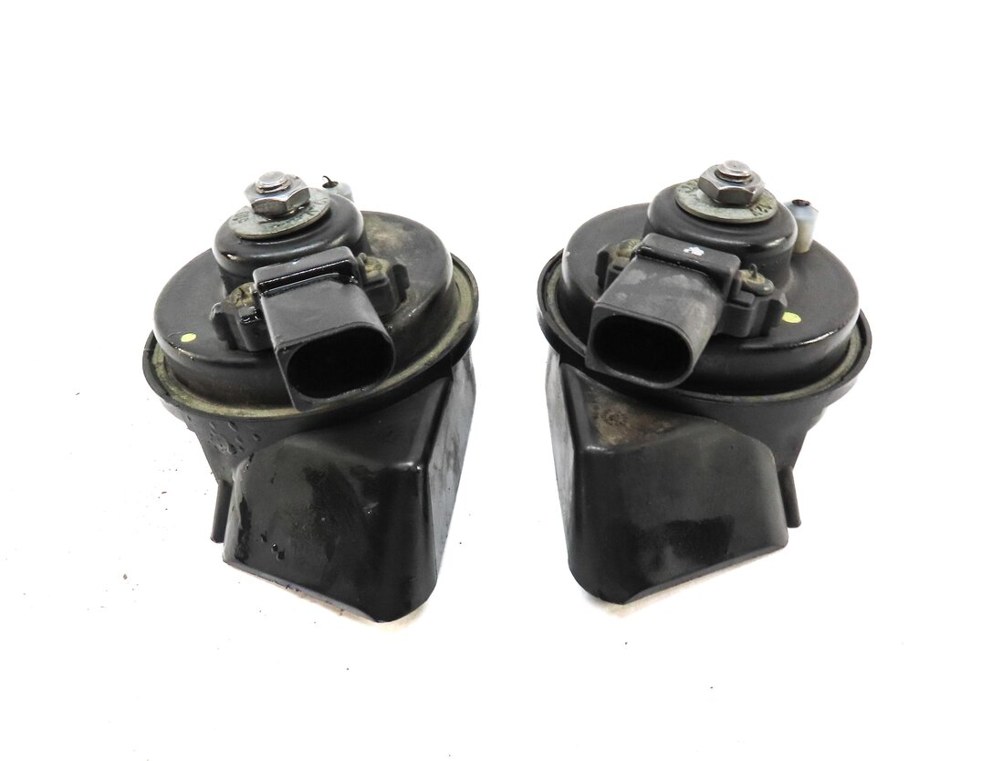 Thumbnail 4: 2012-2020 AUDI A6 S6 A7 S7 RS7 A8 S8 (C7 D4) HIGH & LOW TONE SAFETY HORN SET-2