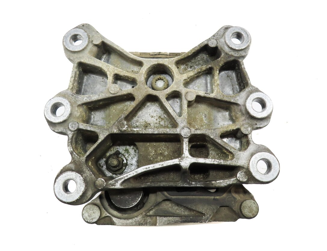 Thumbnail 3: 2013 AUDI S7 (C7) 4.0L CEUC ENGINE CENTER TRANSMISSION MOUNT BRACKET 4G0399153T