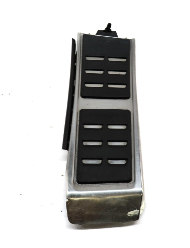 Thumbnail 3: 2013 AUDI S7 C7 DRIVER FOOT REST BRAKE & GAS PEDAL TRIM COVER SET 3 BLACK SILVER