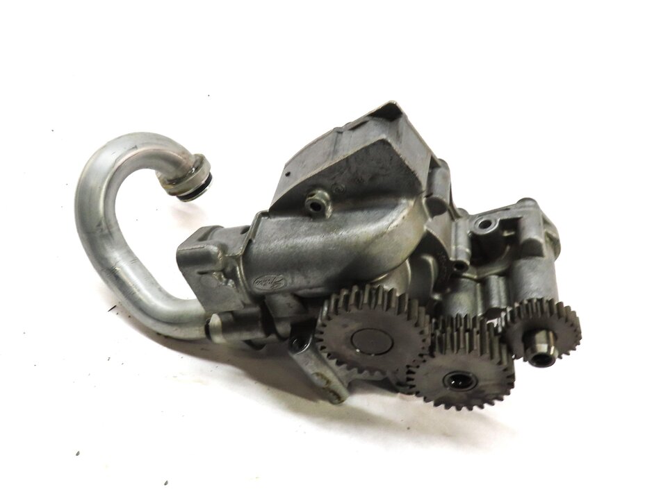 2013 AUDI S7 (C7) 4.0L CEUC ENGINE OIL PUMP 079115103BE