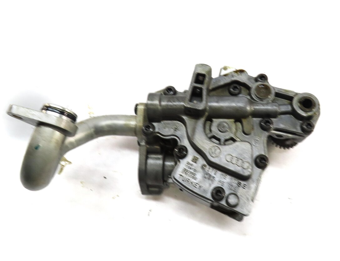 Thumbnail 4: 2013 AUDI S7 (C7) 4.0L CEUC ENGINE OIL PUMP 079115103BE