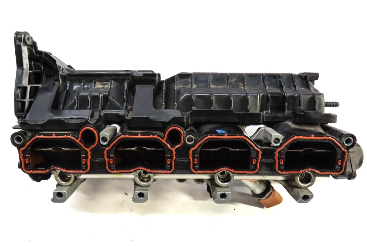 Thumbnail 4: 13-15 AUDI A8 S6 S7 S8 (C7 4G8 D4 4H) 4.0L ENGINE - RIGHT LOWER INTAKE MANIFOLD