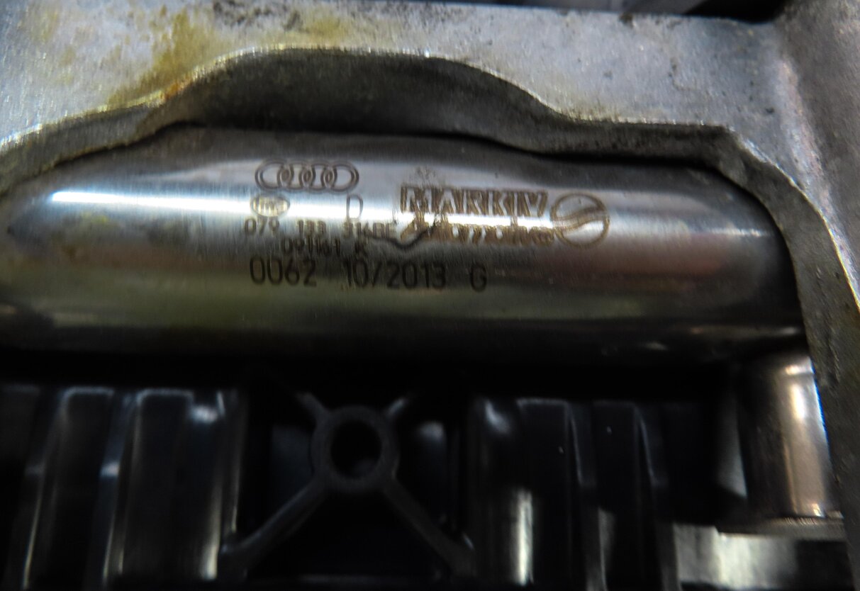 Thumbnail 6: 13-15 AUDI A8 S6 S7 S8 (C7 4G8 D4 4H) 4.0L ENGINE - RIGHT LOWER INTAKE MANIFOLD