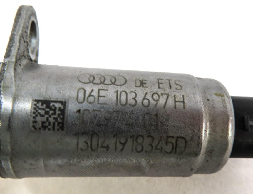 Thumbnail 5: 2013 AUDI S7 (C7) 4.0L CEUC ENGINE CAMSHAFT ADJUST SOLENOID SET 8 06E103697H