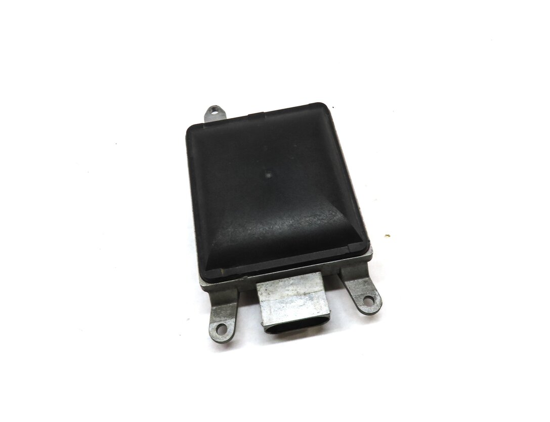 2012-2015 AUDI A7 S7 RS7 (C7 4G8) BLIND SPOT ALERT CONTROL MODULE (SLAVE)