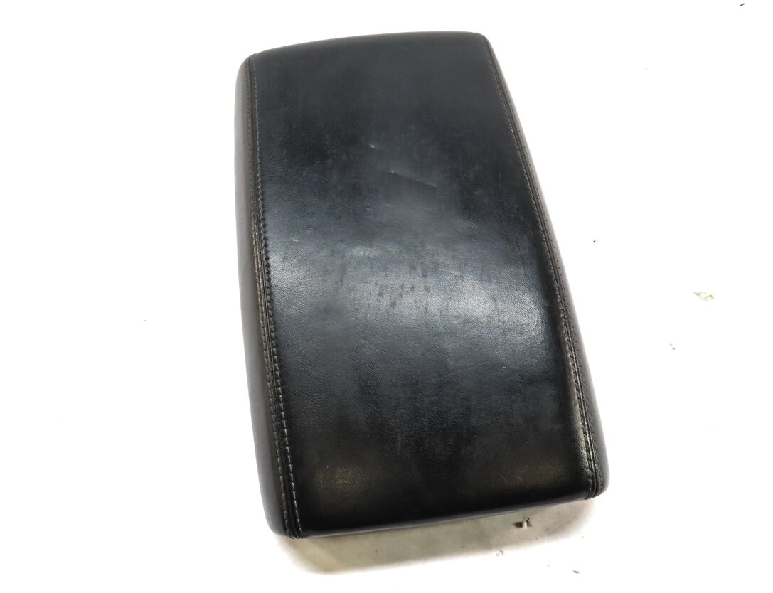 11-17 AUDI A6 S6 A7 S7 RS7 (C7 4G8) FRONT CENTER CONSOLE ARM REST LID (BLACK)