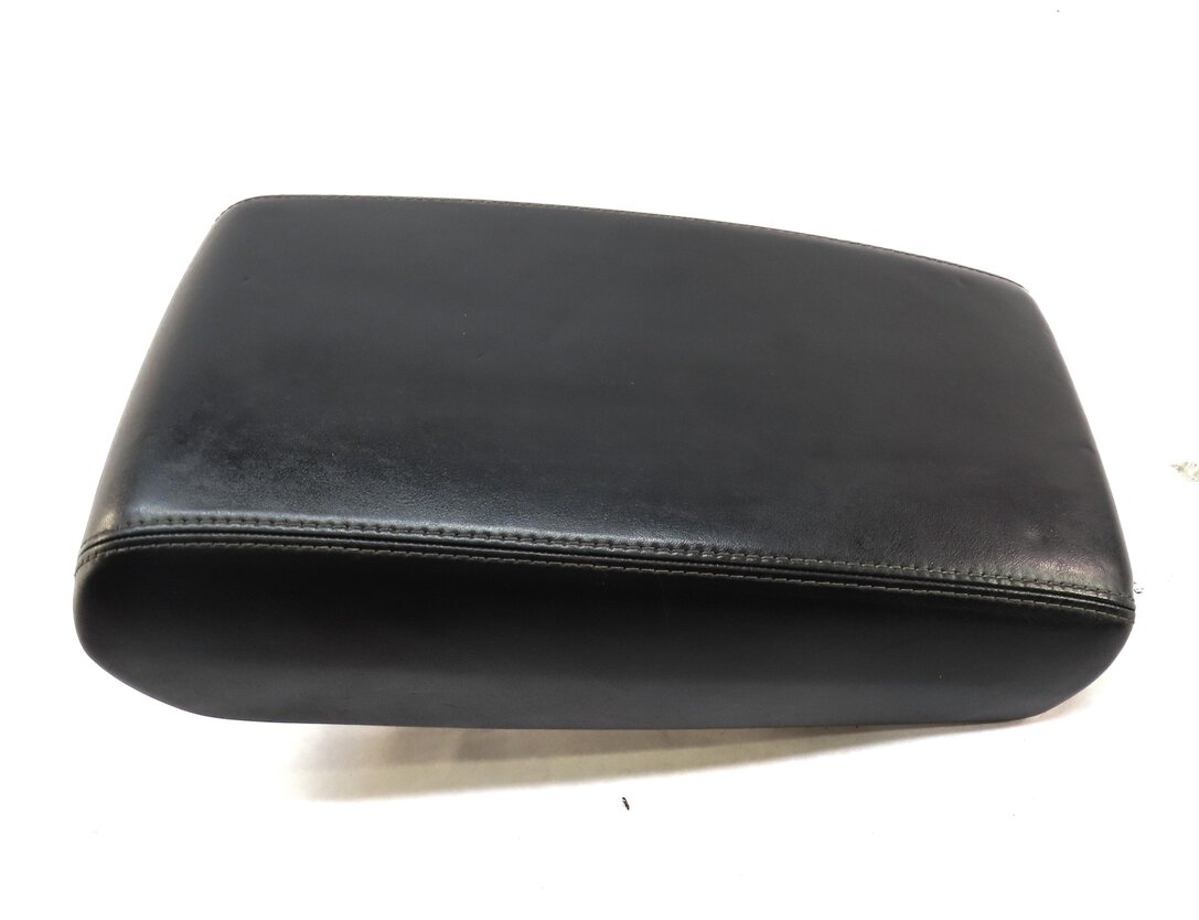 Thumbnail 3: 11-17 AUDI A6 S6 A7 S7 RS7 (C7 4G8) FRONT CENTER CONSOLE ARM REST LID (BLACK)