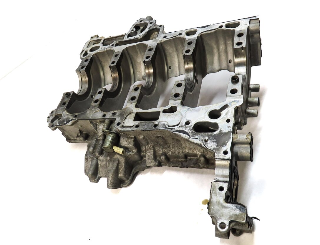 Thumbnail 5: 2013-2016 AUDI S6 S7 (16 A8) C7 4.0L LOWER ENGINE CRANKSHAFT CRANK SHAFT HOUSING