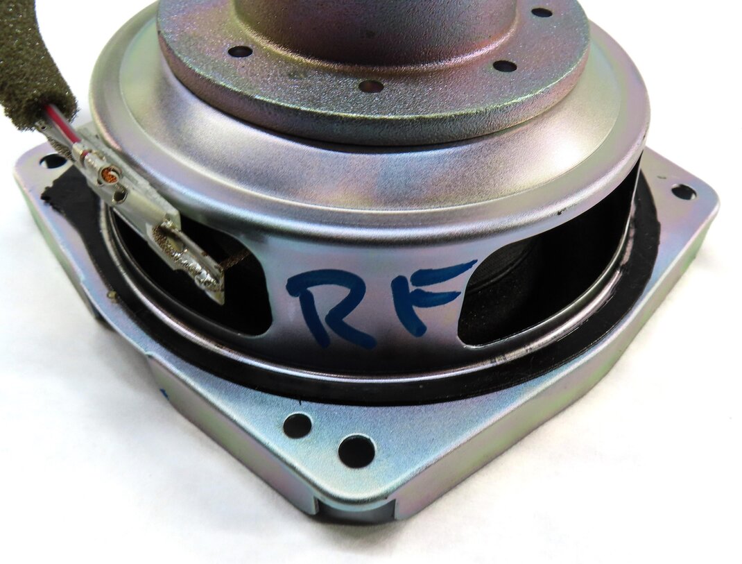 Thumbnail 4: 2011 AUDI A8 D4 4H FRONT RIGHT PASSENGER DOOR BOSE SUBWOOFER SUB WOOFER SPEAKER