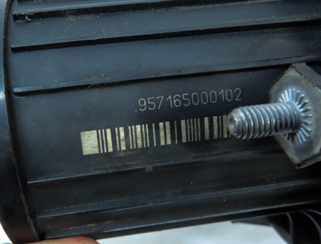 Thumbnail 7: 2011 AUDI A8 (D4 4H) 4.2L CDRA ENGINE SECONDARY AIR INJECTION SMOG PUMP