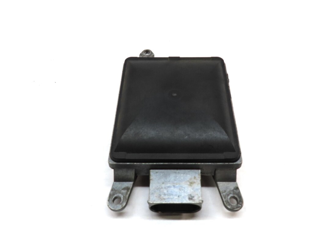 Thumbnail 2: 2011-2012 AUDI A8 (D4 4H) BLIND SPOT ALERT RADAR LANE DEPARTURE MODULE (SLAVE)