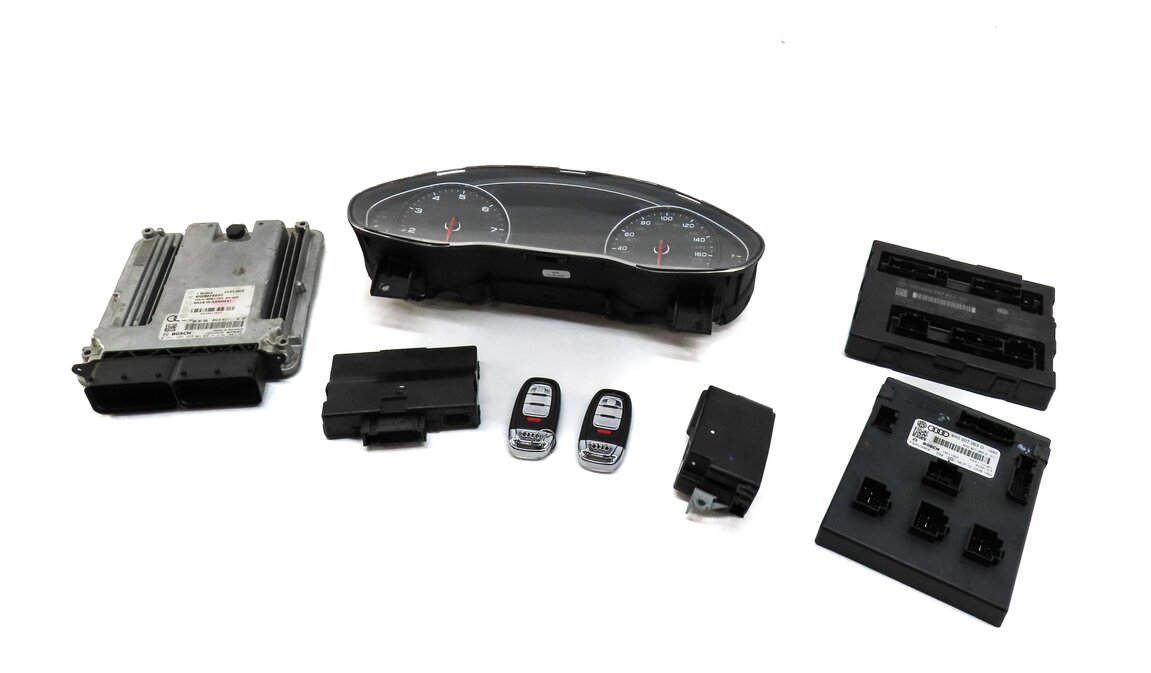 Thumbnail 1: 11-12 AUDI A8 D4 4H SPEEDOMETER ADAPTIVE NIGHT 4.2L ENGINE BODY MODULE KEY SET