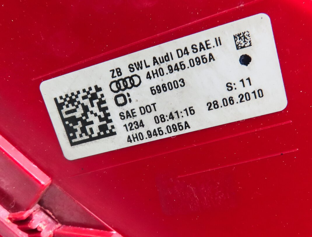 Thumbnail 5: 2011-2014 AUDI A8 S8 (D4 4H) LEFT DRIVER REAR LED TAILLIGHT BRAKE LIGHT LAMP