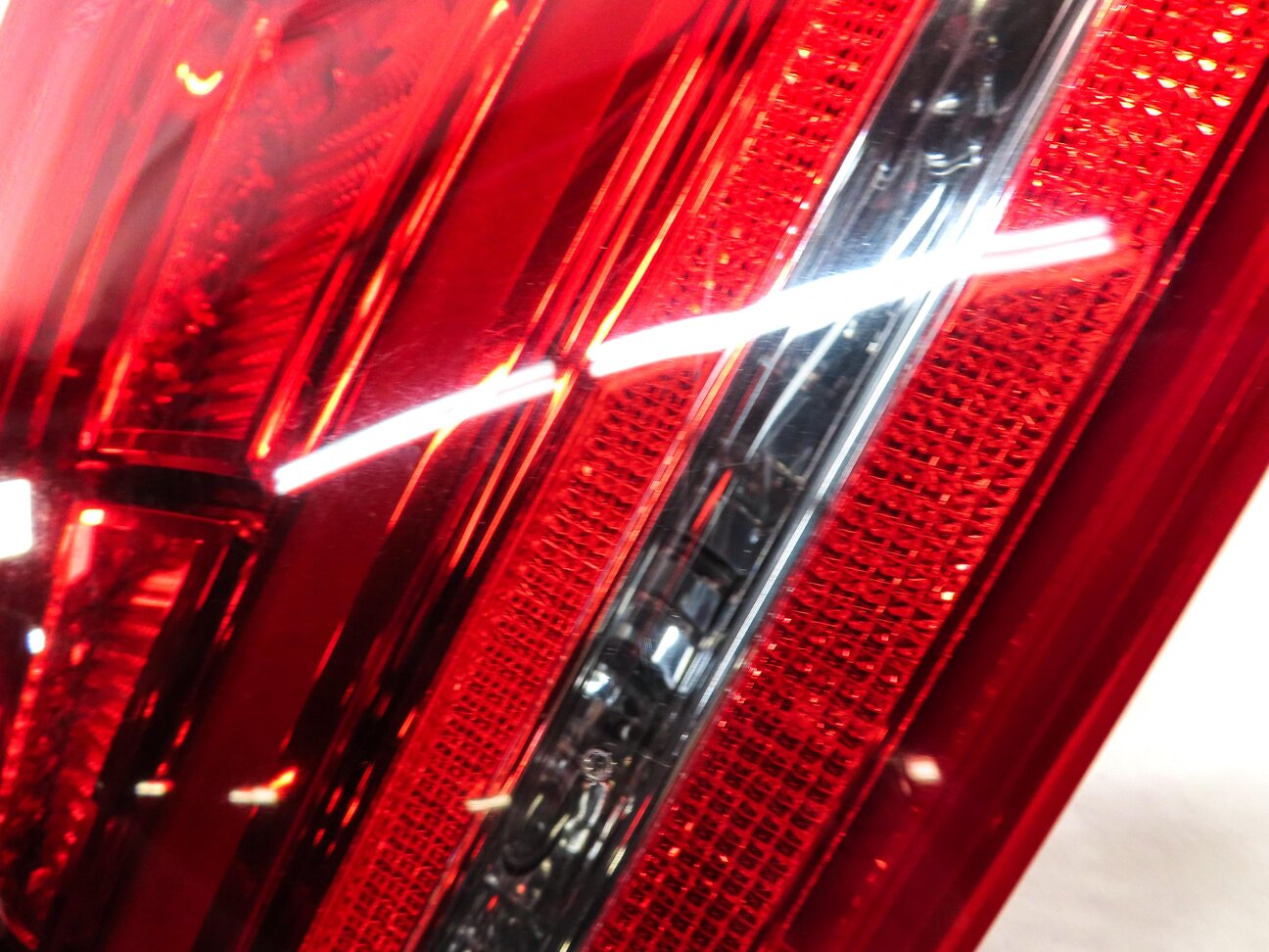 Thumbnail 6: 2011-2014 AUDI A8 S8 (D4 4H) LEFT DRIVER REAR LED TAILLIGHT BRAKE LIGHT LAMP