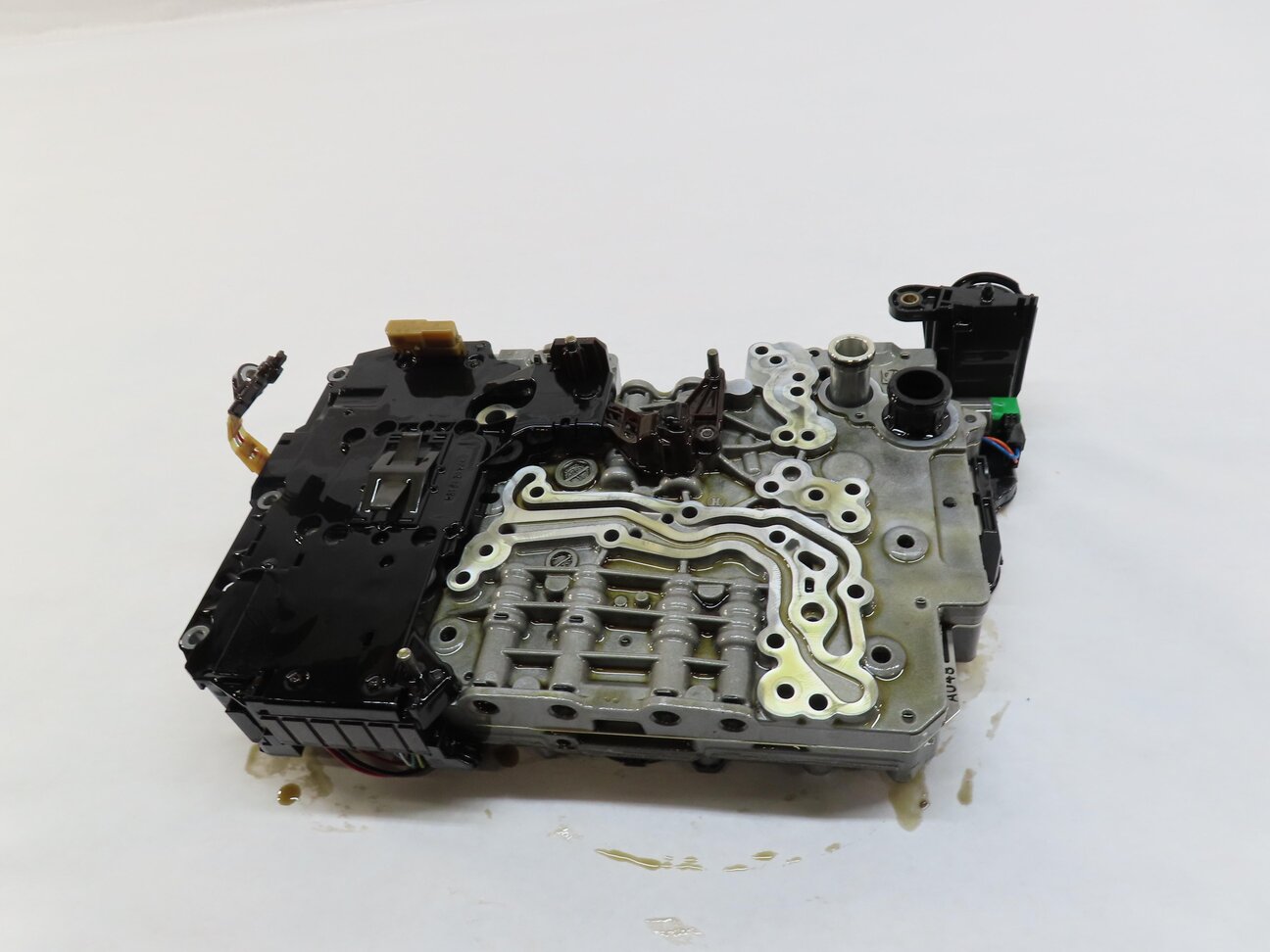 Thumbnail 3: 2011 AUDI A8 (D4 4H) 4.2L - MNX / MXR 8 SPEED AUTOMATIC TRANSMISSION VALVE BODY