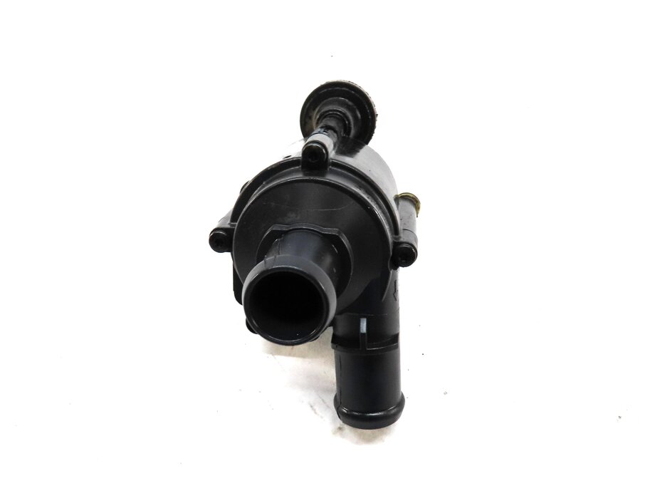 Thumbnail 2: 2018 AUDI A4 (B9 8W) 2.0L TURBO CYMC ENGINE AUXILIARY WATER COOLANT PUMP