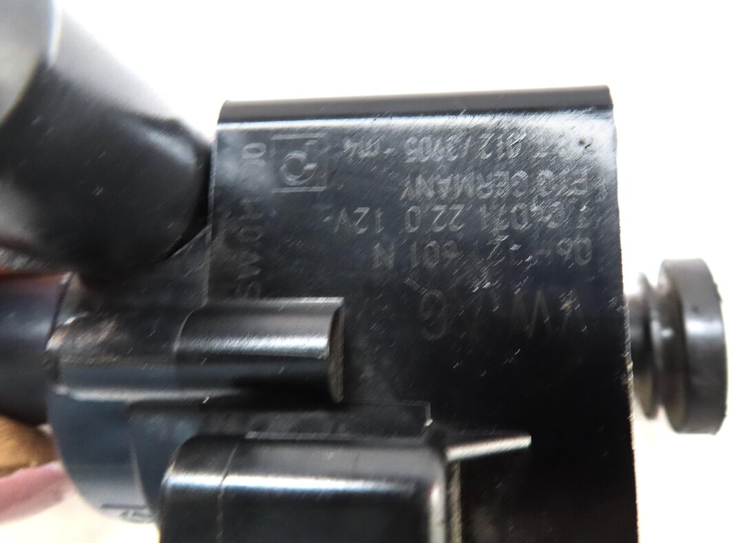 Thumbnail 5: 2018 AUDI A4 (B9 8W) 2.0L TURBO CYMC ENGINE AUXILIARY WATER COOLANT PUMP