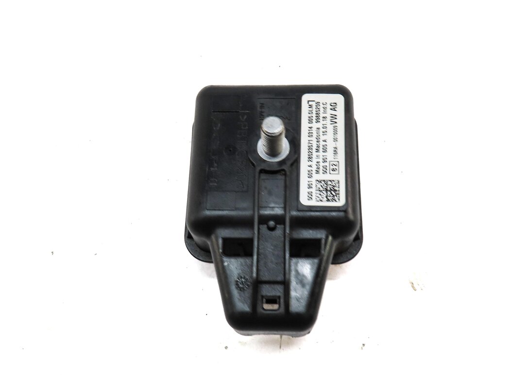 Thumbnail 3: 2018 AUDI A4 (B9 8W) ANTI-THEFT ALARM SIREN HORN 5Q0951605A