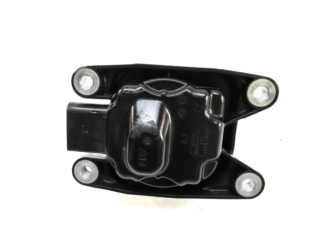 Thumbnail 4: 17-19 AUDI A4 A5 (B9 8W 8WS) 2.0L AWD AUTO TRANSMISSION ELECTRIC OIL PUMP