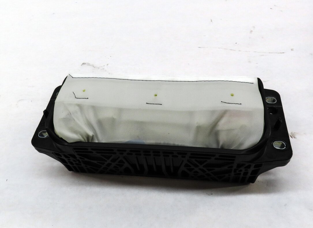Thumbnail 3: 2017-2018 AUDI A4 ALLROAD (B9 8W) RIGHT FRONT PASSENGER DASH AIRBAG SRS