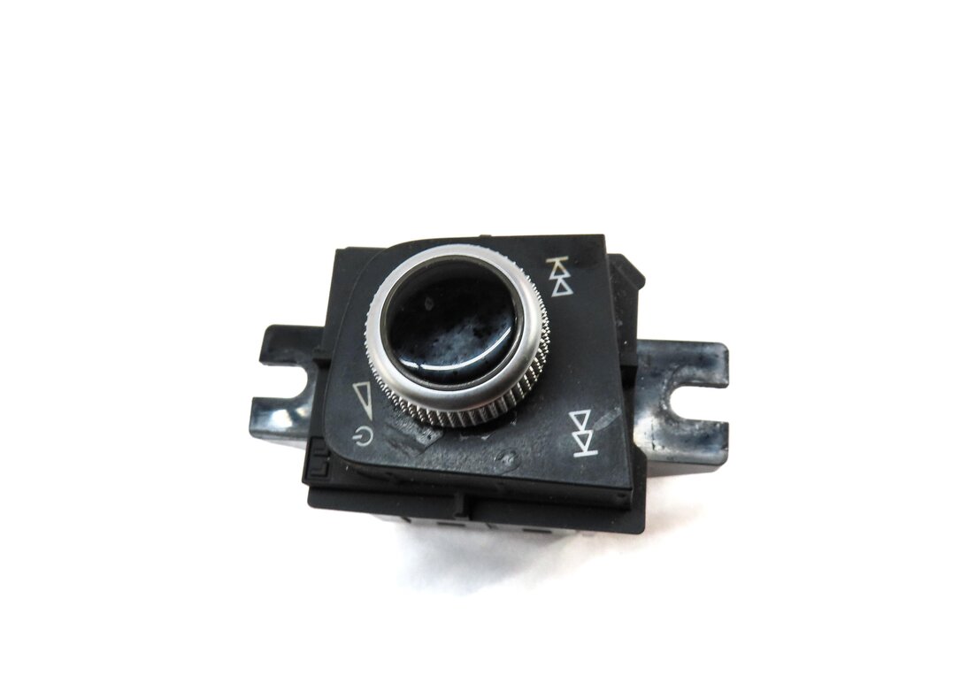 Thumbnail 4: 2017-2019 AUDI A4 ALLROAD (B9 8W) RADIO STEREO MEDIA VOLUME TRACK KNOB SWITCH