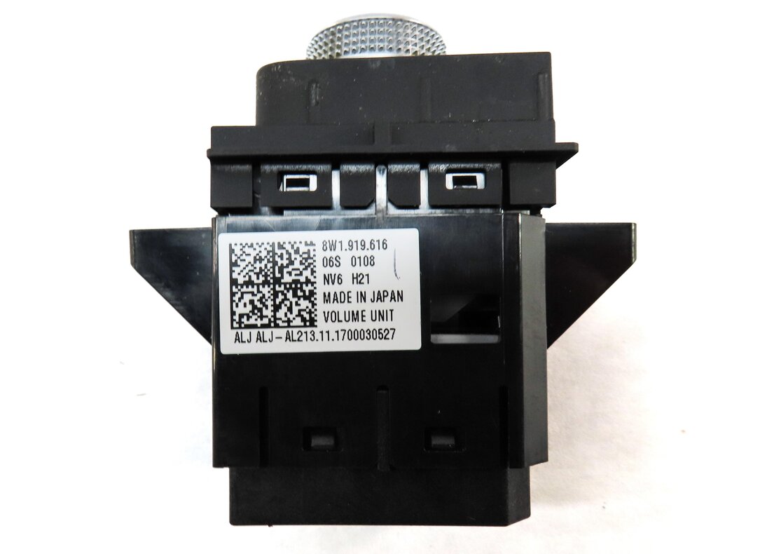 Thumbnail 6: 2017-2019 AUDI A4 ALLROAD (B9 8W) RADIO STEREO MEDIA VOLUME TRACK KNOB SWITCH