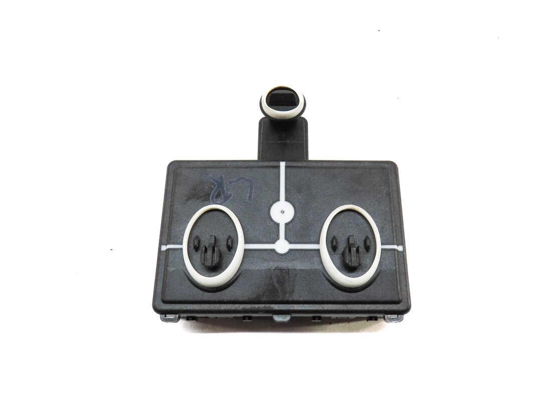 Thumbnail 2: 2018 AUDI A4 (B9 8W) REAR LEFT DOOR CONTROL MODULE 4M0959795H