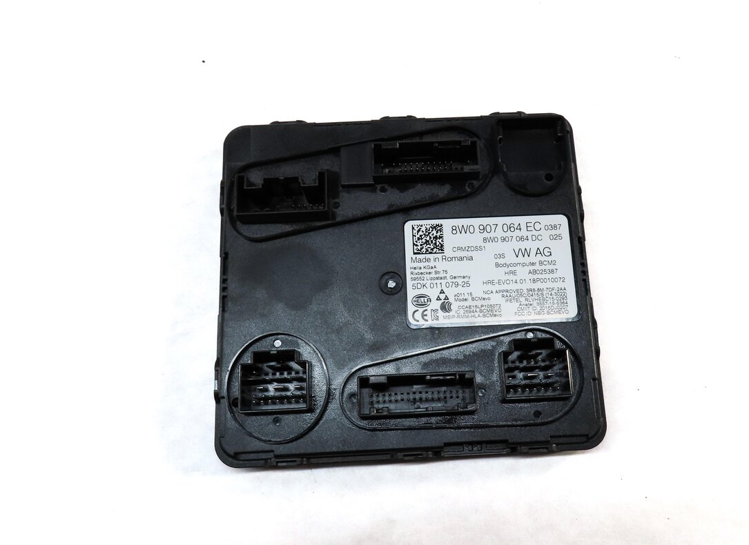 Thumbnail 3: 2018 AUDI A4 (B9 8W) BODY COMPUTER CONTROL MODULE (BCM 2) 8W0907064EC
