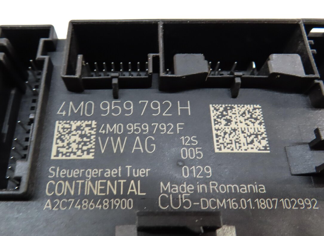 Thumbnail 4: 2018 AUDI A4 (B9 8W) FRONT RIGHT PASSENGER DOOR CONTROL MODULE 4M0959792H