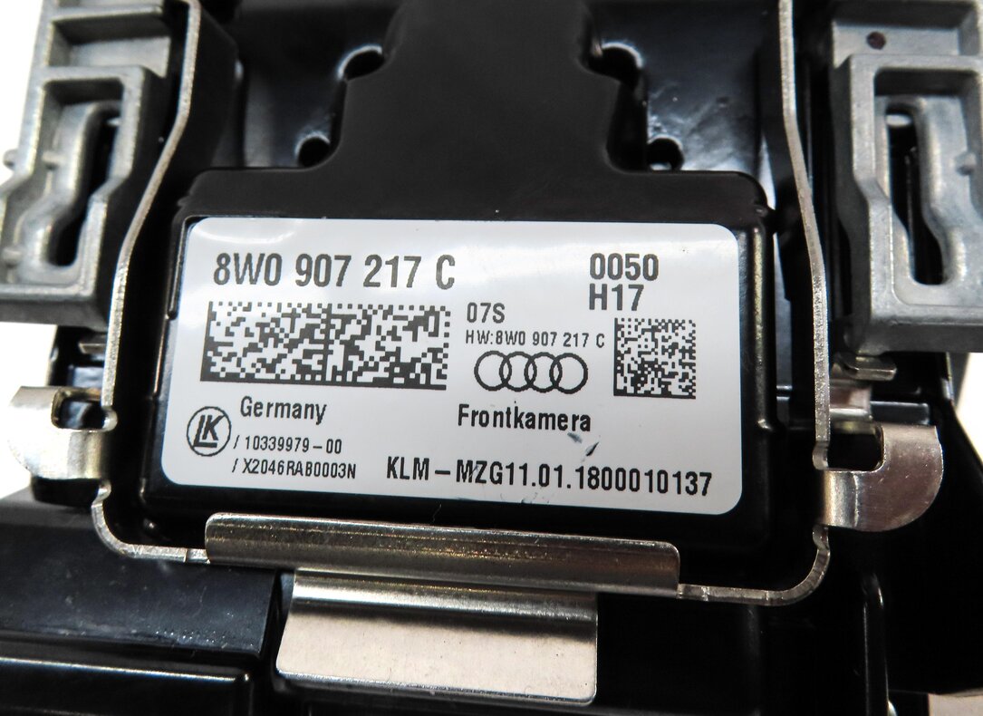 Thumbnail 5: 2017-2019 AUDI A4 ALLROAD (B9 8W) FRONT WINDSHIELD LANE ASSIST CAMERA
