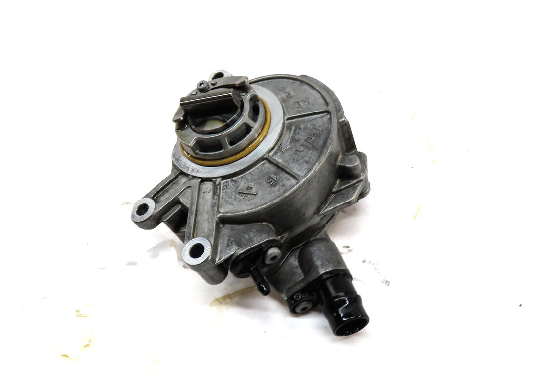 Thumbnail 1: 10-17 BMW 5 7 M5 X6 X6 X5M X6M (F01 F10 F15 F16 F85 F86) 4.4L BRAKE VACUUM PUMP