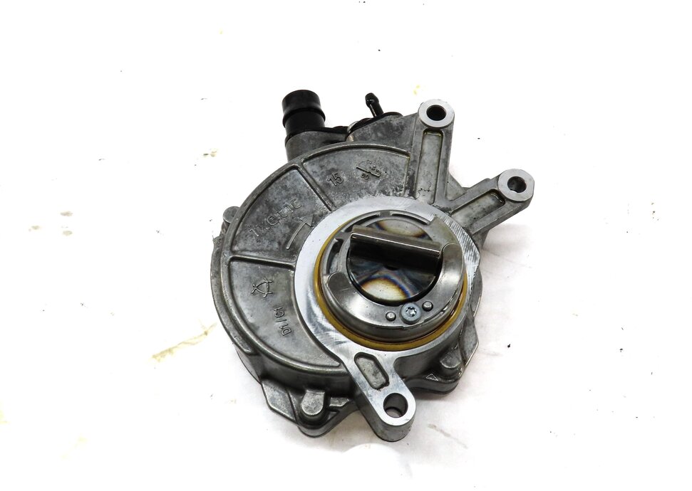 Thumbnail 3: 10-17 BMW 5 7 M5 X6 X6 X5M X6M (F01 F10 F15 F16 F85 F86) 4.4L BRAKE VACUUM PUMP