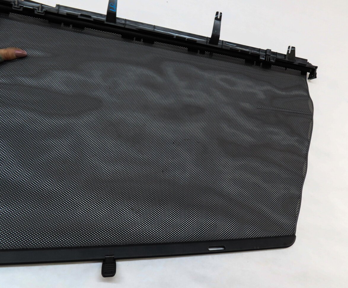 Thumbnail 6: 2007-2013 BMW X5 (E70) LEFT REAR RETRACTABLE WINDOW SUN SCREEN PRIVACY SHADE