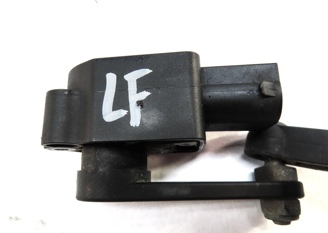 Thumbnail 4: 2012 BMW X5 (E70) FRONT LEFT HEIGHT LEVEL SENSOR 6785206