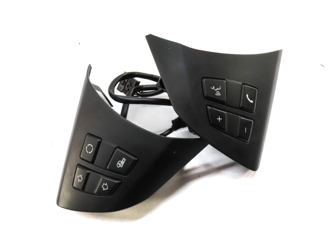 2012 BMW X5 (E70) FRONT LEFT & RIGHT STEERING WHEEL SWITCH BUTTON SET 2