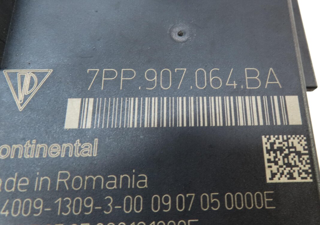 Thumbnail 14: 2010 PORSCHE PANAMERA (970 G1) 4.8L M48 TURBO ENGINE ECM BCM BODY MODULE KEY SET