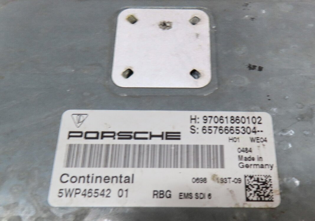Thumbnail 17: 2010 PORSCHE PANAMERA (970 G1) 4.8L M48 TURBO ENGINE ECM BCM BODY MODULE KEY SET