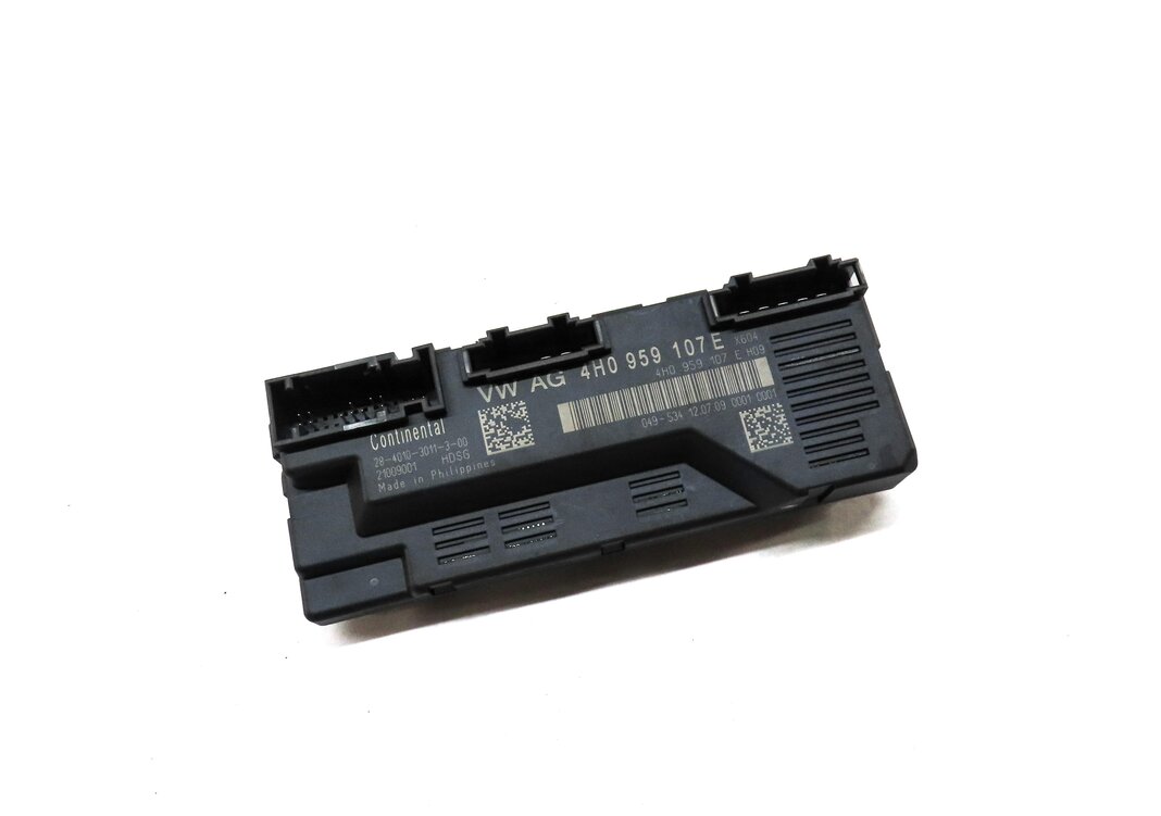 Thumbnail 1: 2010 PORSCHE PANAMERA (970 G1) REAR TRUNK HATCH LIFT LIFTGATE CONTROL MODULE