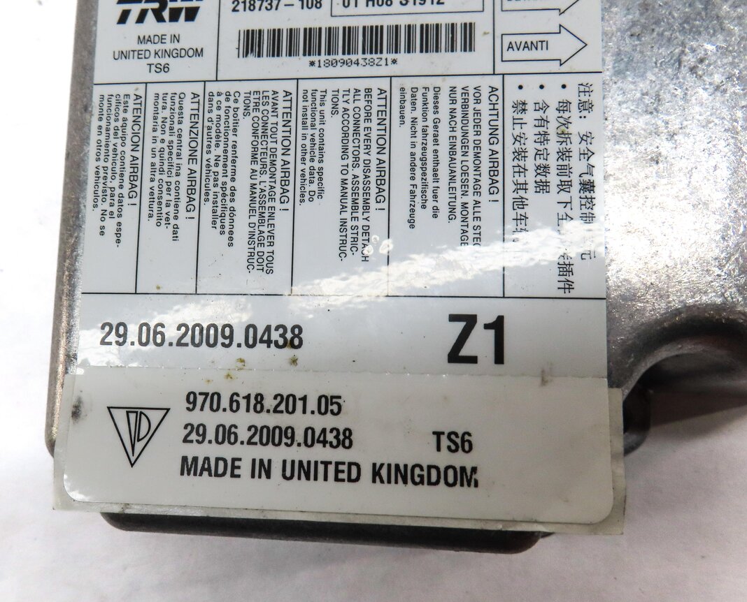 Thumbnail 4: 2010-2012 PORSCHE PANAMERA (970 G1) MAIN PRIMARY SRS BAG CONTROL MODULE