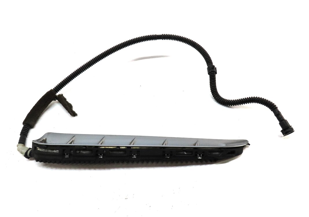 Thumbnail 3: 2010 PORSCHE PANAMERA (970 G1) FRONT LEFT DRIVER FENDER GRILLE TRIM AIR VENT