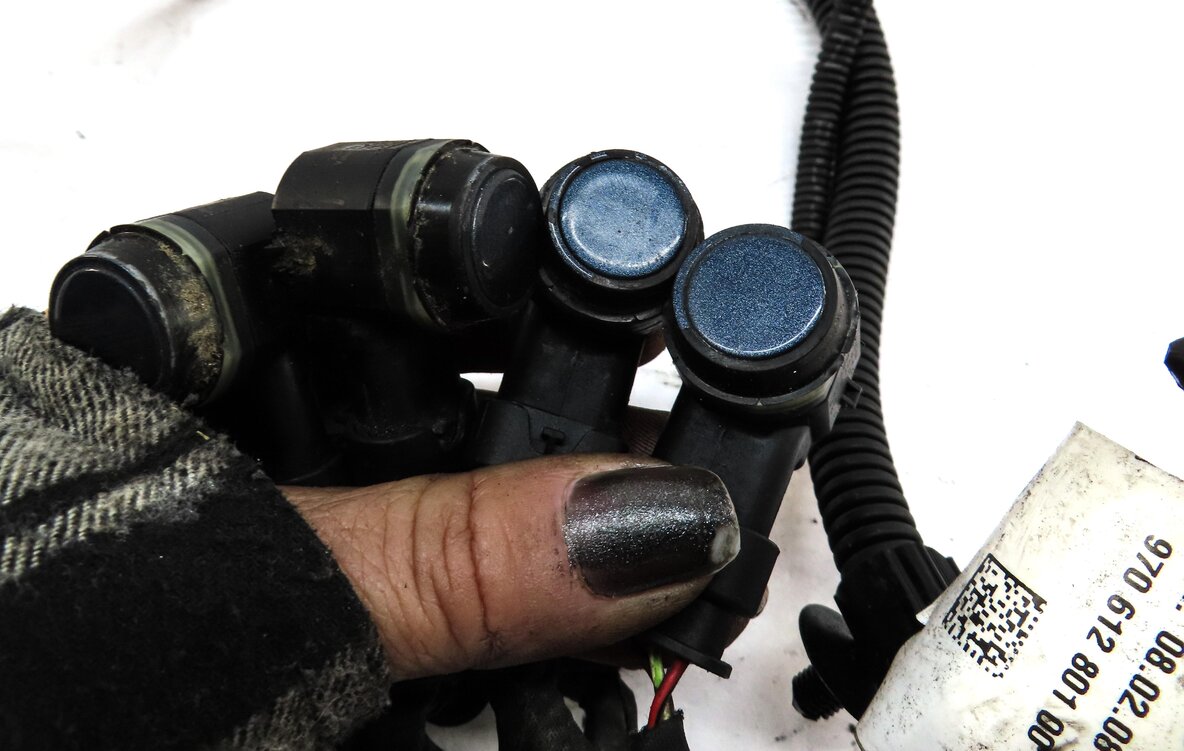 Thumbnail 4: 2010 PORSCHE PANAMERA (970 G1) REAR PDC PARK SENSOR SET-4 w/ HARNESS (BLUE)