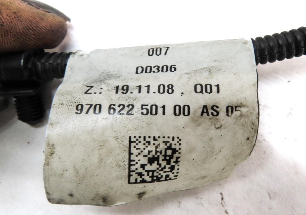 Thumbnail 5: 2010 PORSCHE PANAMERA (970 G1) FRONT RIGHT PDC SENSOR SET w/ HARNESS (BLUE)