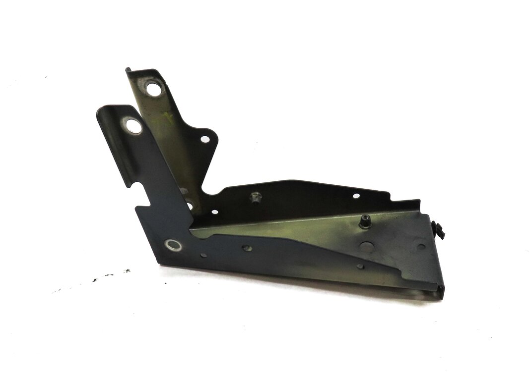 Thumbnail 3: 2010 PORSCHE PANAMERA (970 G1) FRONT RIGHT PASSENGER FENDER MOUNT BRACKET (BLUE)