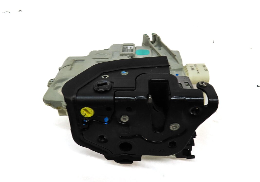 Thumbnail 4: 2009-2018 AUDI PORSCHE A4 S4 Q5 CAYENNE PANAMERA - LEFT REAR DOOR LOCK LATCH