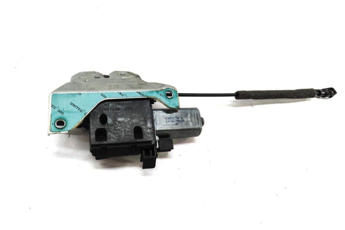 Thumbnail 3: 2010 PORSCHE PANAMERA (970 G1) REAR HATCH TRUNK LOCK LATCH ACTUATOR