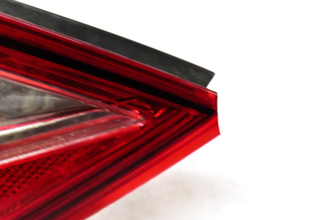 Thumbnail 7: 2010-2013 PORSCHE PANAMERA (970 G1) RIGHT PASSENGER TAILLIGHT BRAKE LIGHT LAMP
