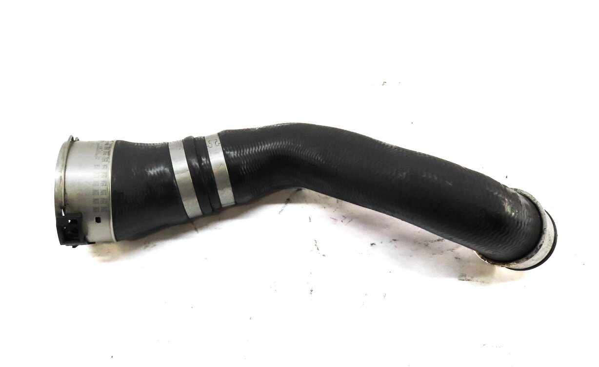 Thumbnail 3: 2010 PORSCHE PANAMERA (970 G1) 4.8L M48 TURBO RIGHT TURBO PRESSURE HOSE PIPE