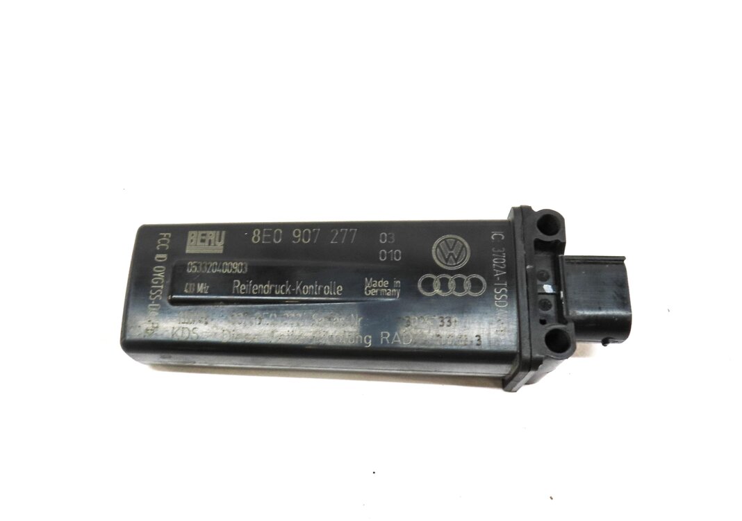 Thumbnail 2: 2010 PORSCHE PANAMERA (970 G1) TPMS TIRE AIR PRESSURE SENSOR ANTENNA MODULE