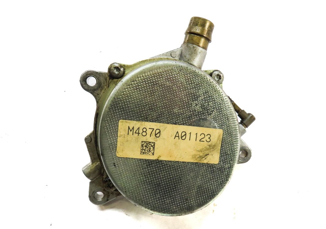 Thumbnail 4: 2010 PORSCHE PANAMERA (970 G1) 4.8L M48.70 TURBO ENGINE BRAKE VACUUM PUMP