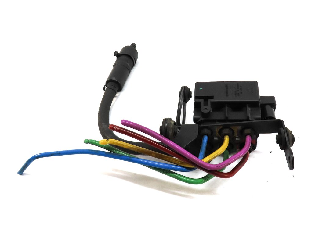 Thumbnail 4: 2010 PORSCHE PANAMERA (970 G1) AIR SUSPENSION DISTRIBUTION VALVE BLOCK